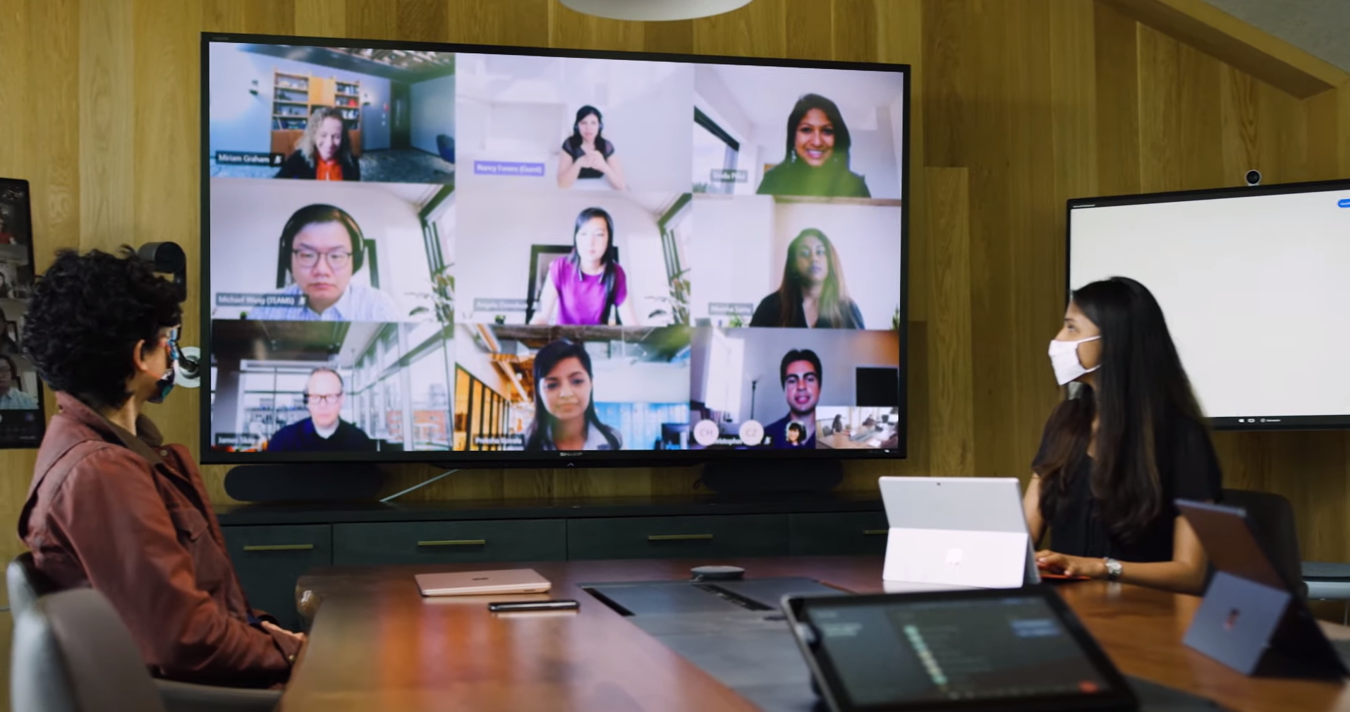 Microsoft Teams Rooms for Hybrid Touchless Meeting Spaces